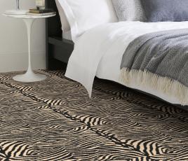 Quirky Zebo Black Carpet 7120 in Bedroom thumb