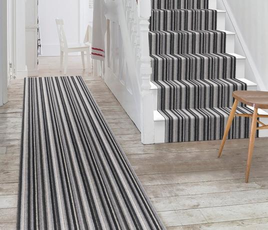 Wool Rock 'n' Roll Back in Black Carpet 1980 Stair Runner